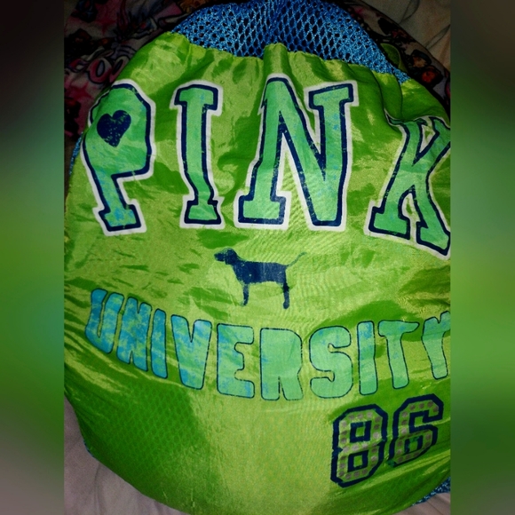 VINTAGE RARE VS PINK MESH CAMPUS LAUNDRY BAG - Picture 6 of 6